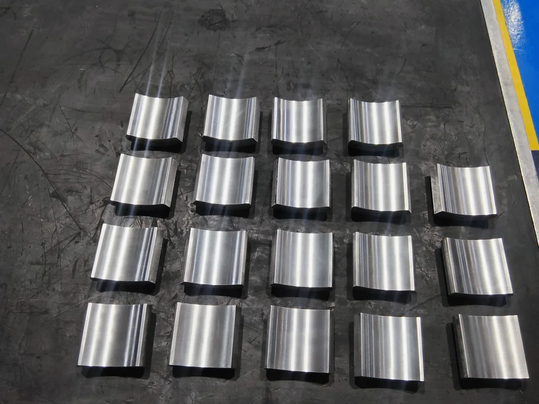 Set of white metal lined journal pads, Shaheen Arabia, Jubail