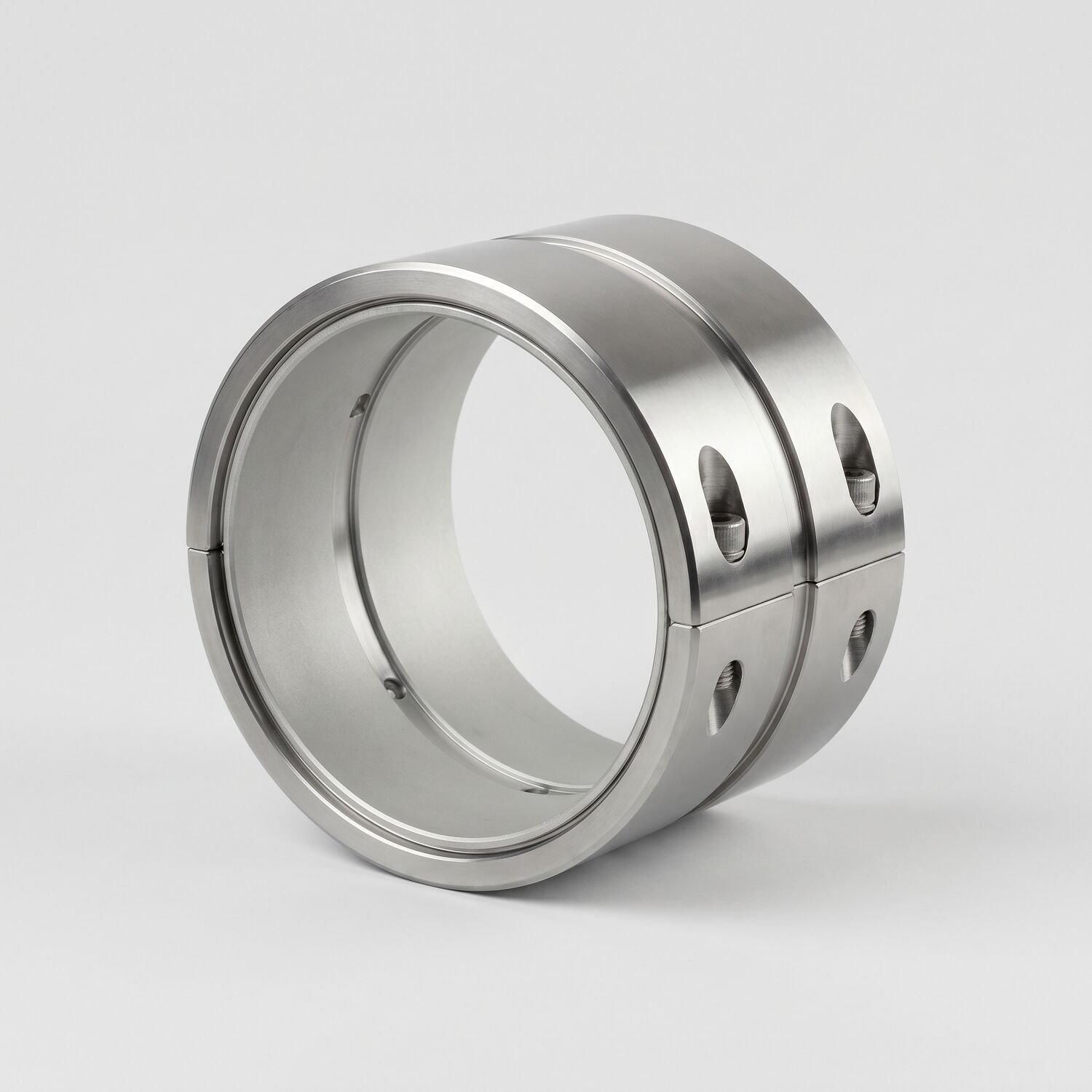 White-metal babbitt hydrodynamic journal bearing manufactured by SACOM — annotated